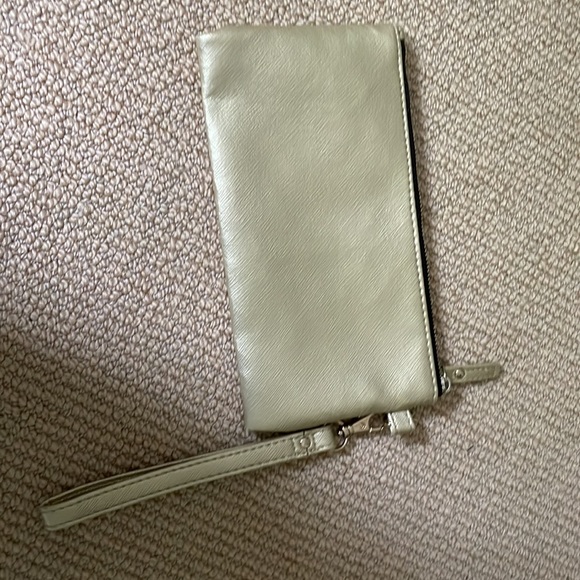 Brand new scout wristlet - Picture 2 of 4
